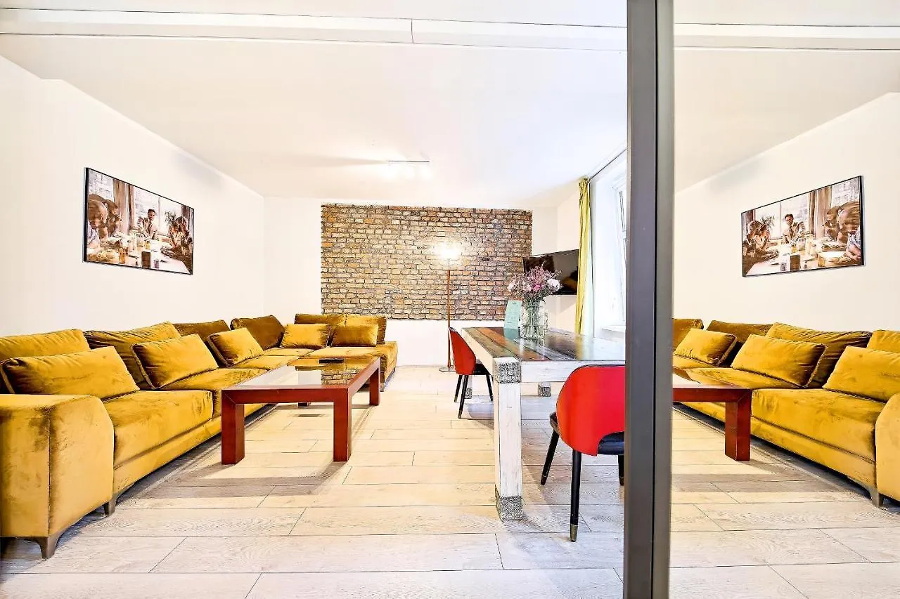 Cinema Apartments Poznan Aparthotel